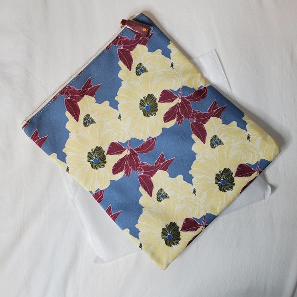 RACHEL PALLY Mixed Media Cream Floral Print Reversible Envelope Fold Clutch - Picture 4 of 8